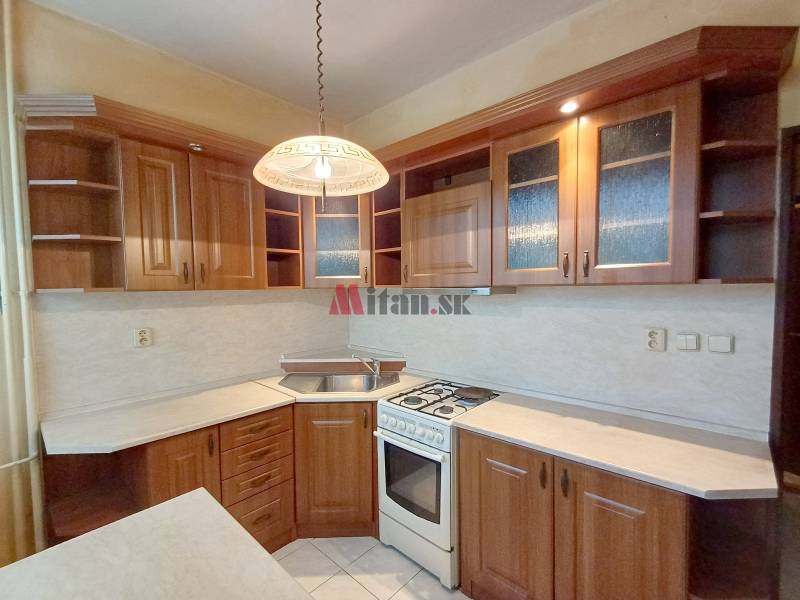predaj, 1izbový byt, Adámiho 1, Bratislava-Karlova Ves - kuchyňa